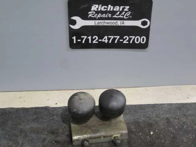 17258314 set of  2