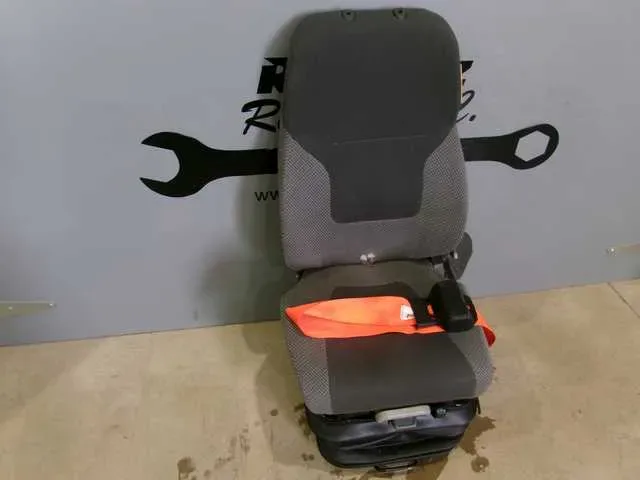 H Model Seat