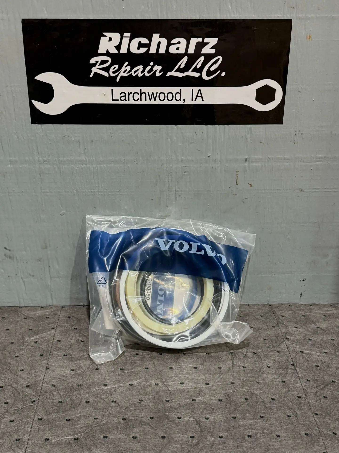 Volvo - Excavator - Seal Kit - Image 1